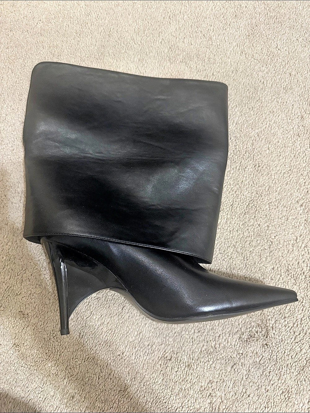 Woods by Jordan Women's Black Pointed-Toe Heeled Boots Rev cuffed heel